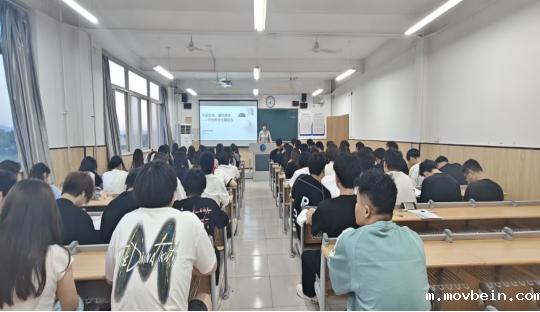 经济管理学院辅导员组织开展“珍爱生命，谨防溺水”主题班会